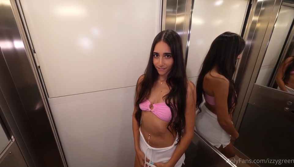 Izzy Green Gets Fucked In The Elevator