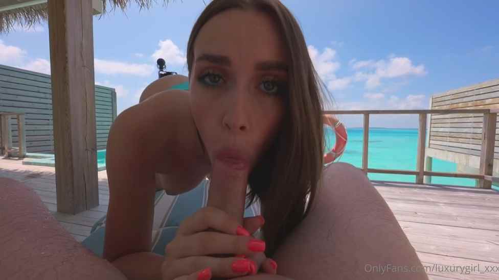 Luxury Girl Vacation Fuck